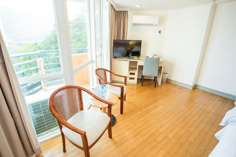 Pacific Hot Spring Hotel Green Bay(Newly Renovated)