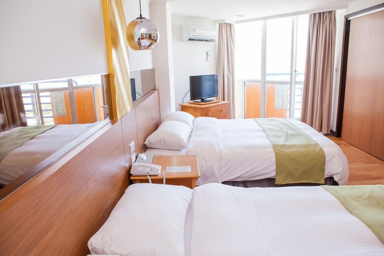 Pacific Hot Spring Hotel Green Bay(Newly Renovated)