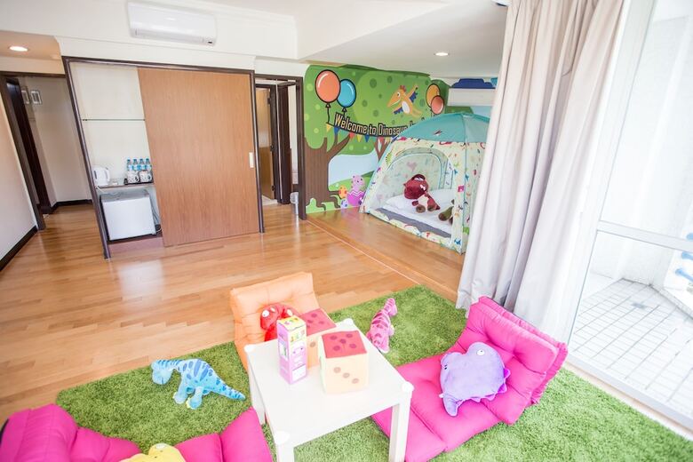 Pacific Hot Spring Hotel Green Bay(Newly Renovated)