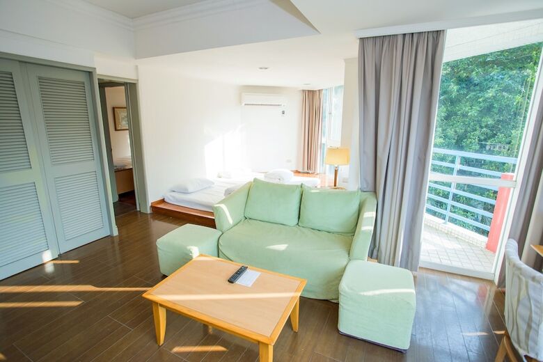 Pacific Hot Spring Hotel Green Bay(Newly Renovated)