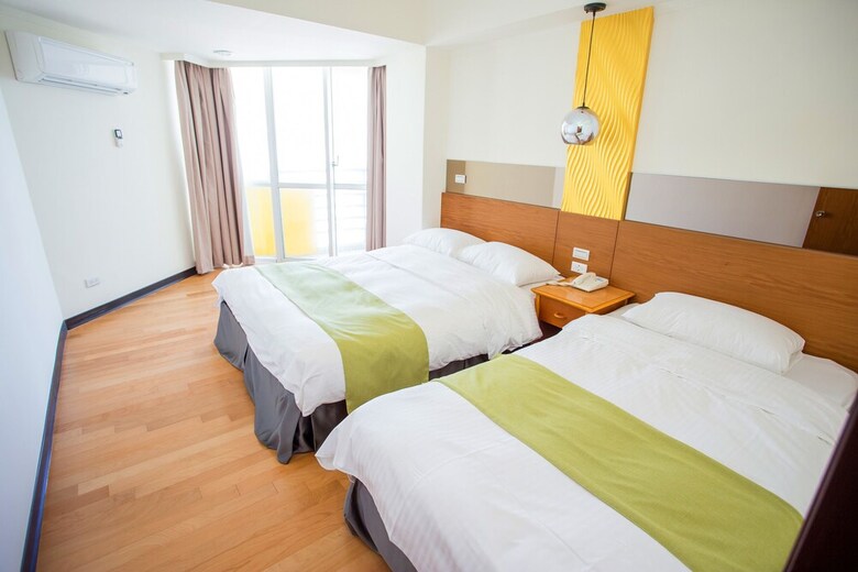 Pacific Hot Spring Hotel Green Bay(Newly Renovated)