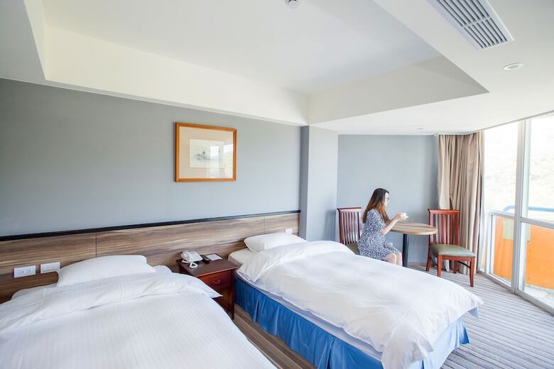 Pacific Hot Spring Hotel Green Bay(Newly Renovated)