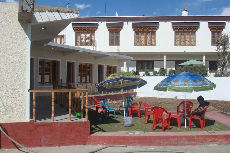 Hotel Kanda Lha Guesthouse