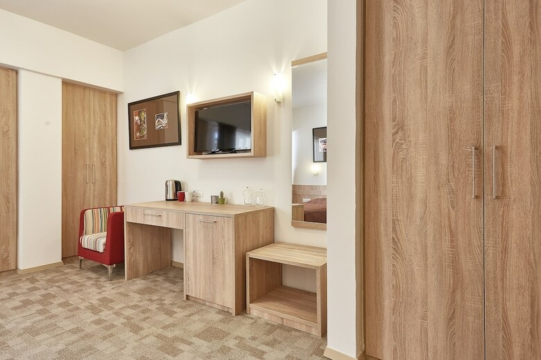 Hotel Bozur