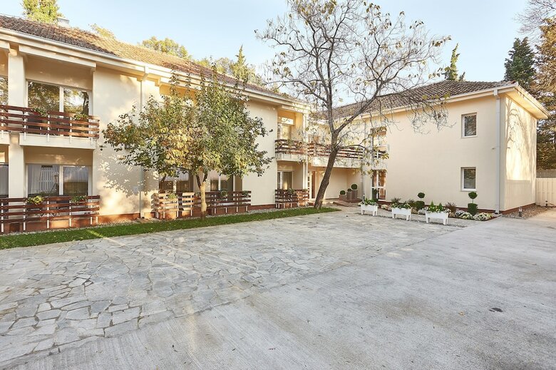 Hotel Bozur