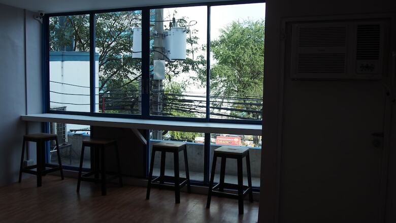 Hostal Sunday Hostel