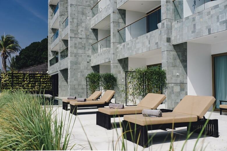 Hotel The Beach Samui