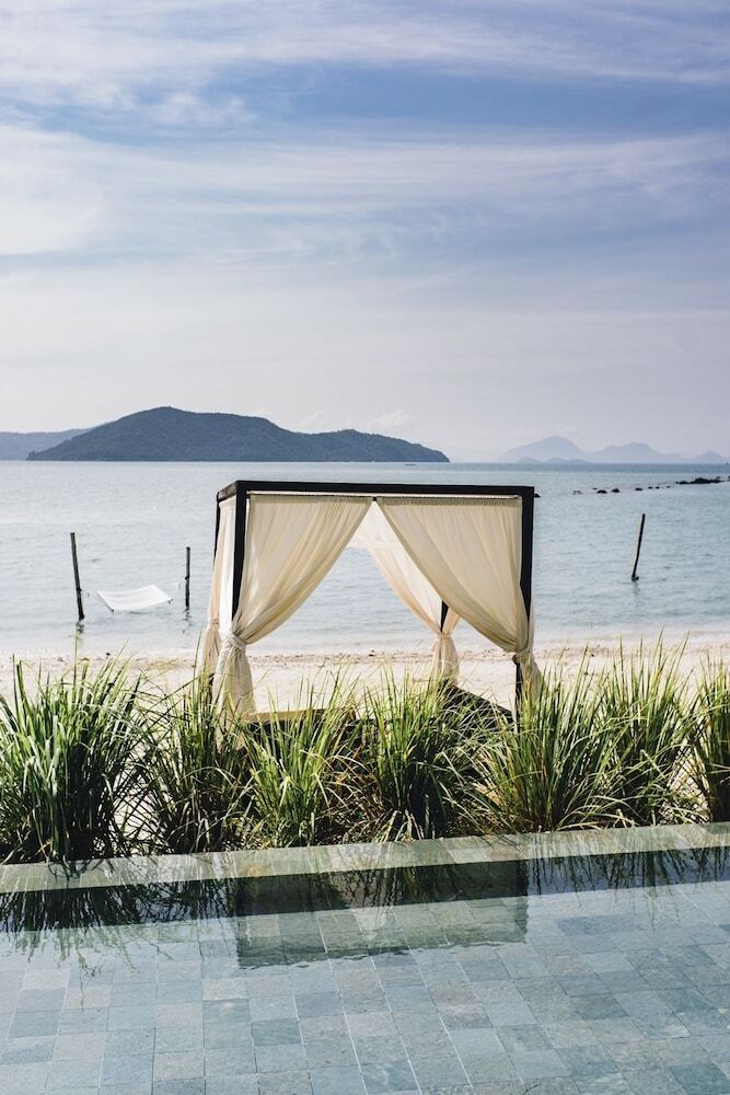 Hotel The Beach Samui