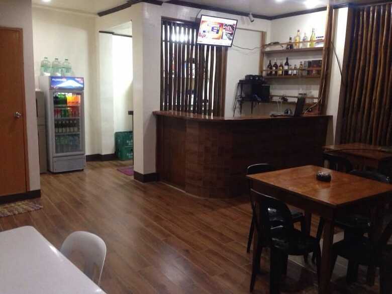 Lolo Bob's Bed And Breakfast