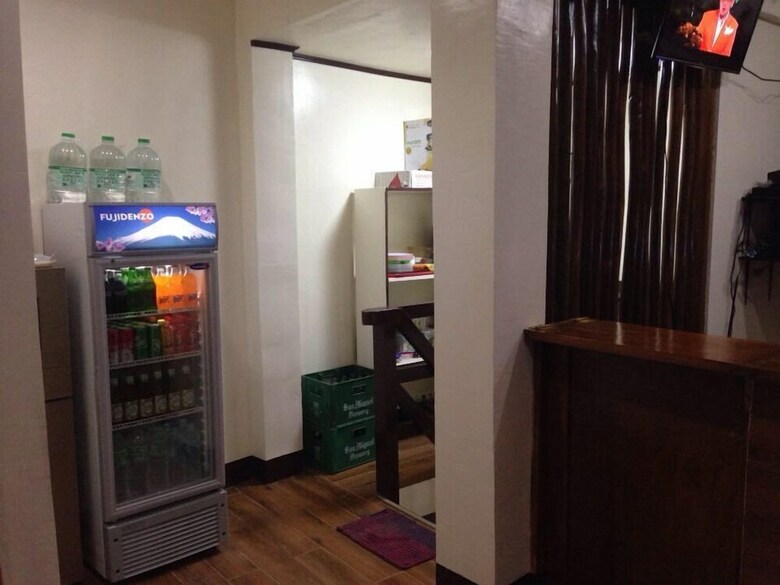 Lolo Bob's Bed And Breakfast