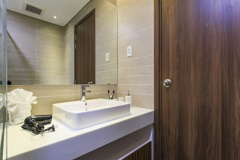 Aurora Serviced Apartments - Adults Only