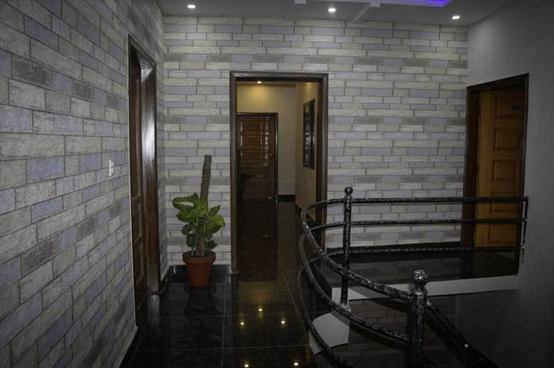 Mall View Hotel