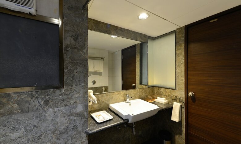 Hotel Treebo Swastik