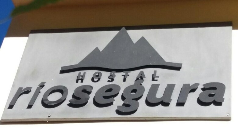 Hostal R�o Segura