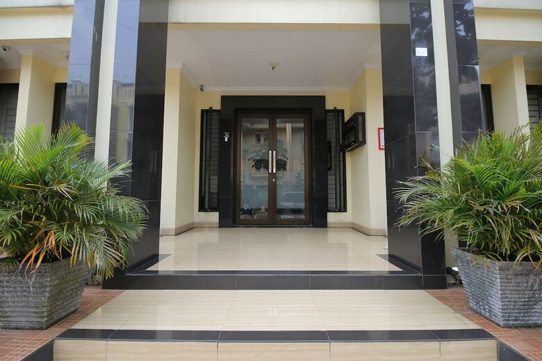 Hotel Airy Eco Bsd Boulevard Residence Ah Satu 36 Tangerang