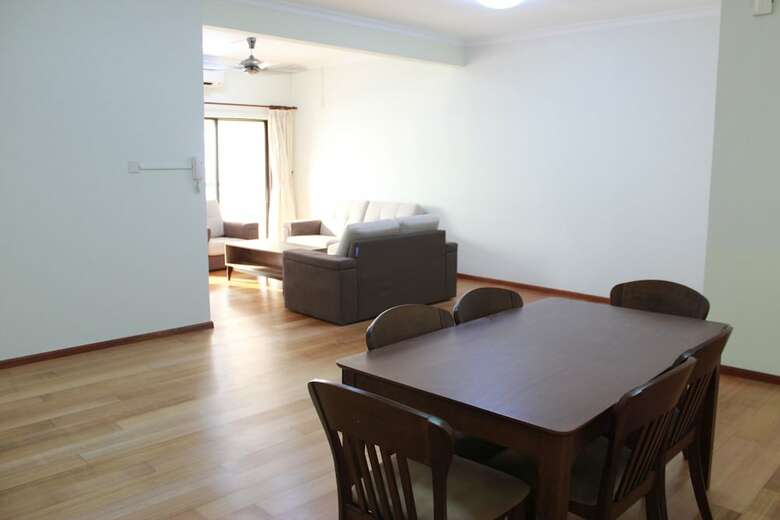 Ideal Holiday Apartment Marina Court