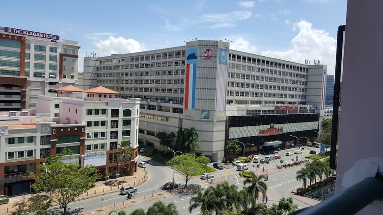 Ideal Holiday Apartment Marina Court