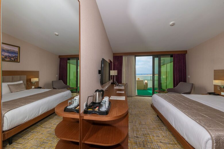 Elotte Palace Hotel