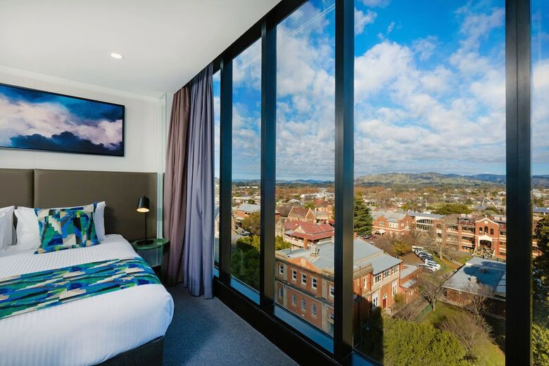 Mantra Albury Hotel