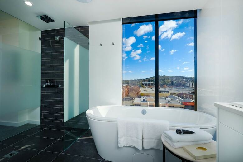 Mantra Albury Hotel