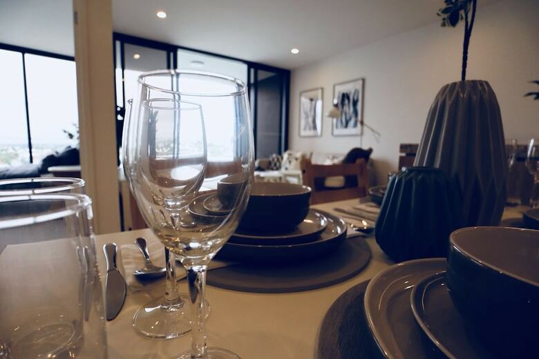 Homely Apartments In Southbank