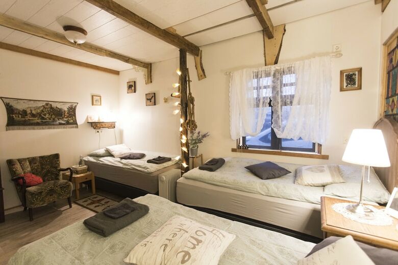 Raven's Bed And Breakfast