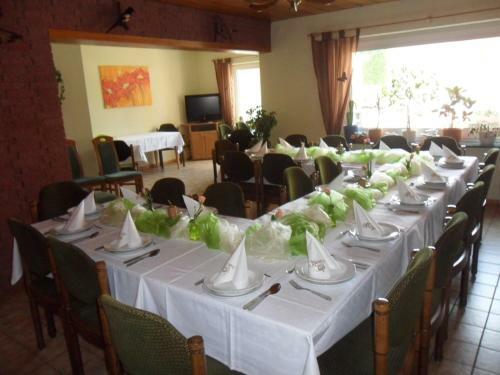 Hostal Pension & Caf� Haus Dewenter