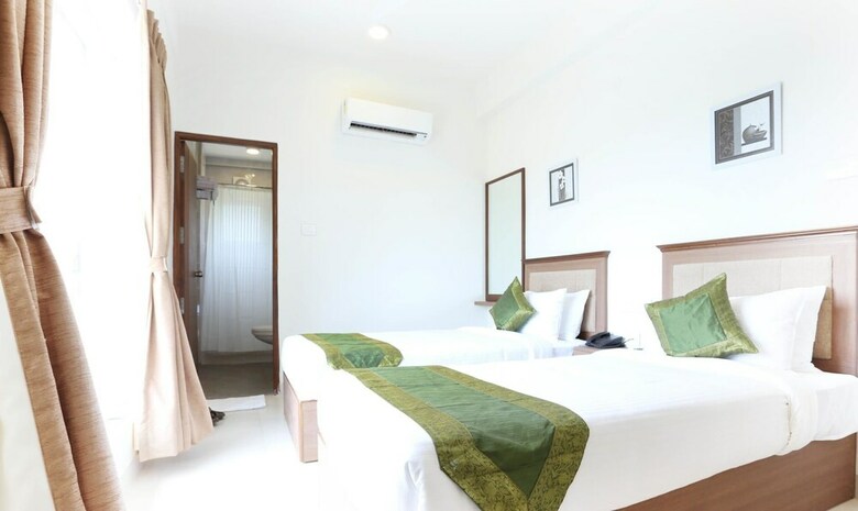 Hotel Rishi Gardens