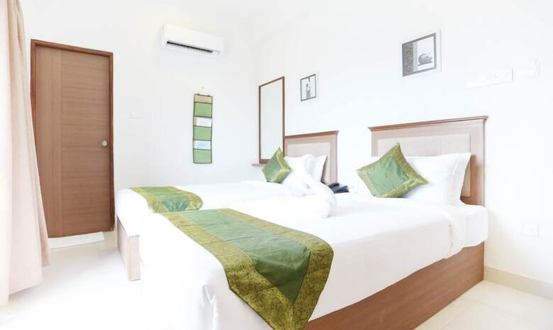 Hotel Rishi Gardens