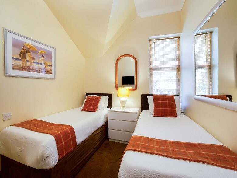 Hotel Oyo Chandlers