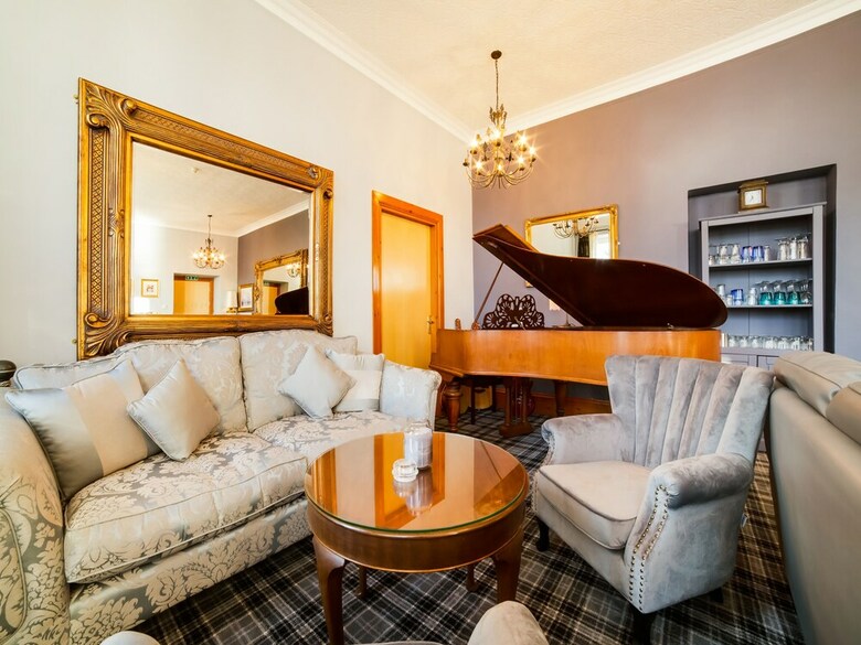 Hotel Oyo Chandlers
