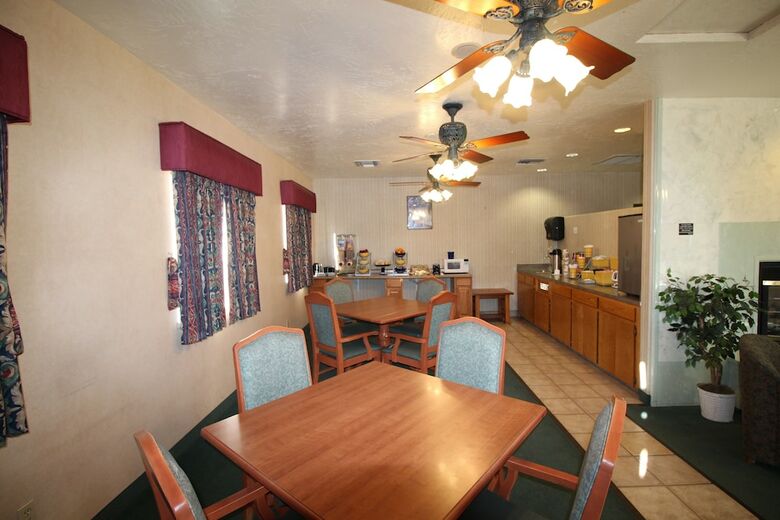 Hotel Safford Inn & Suites
