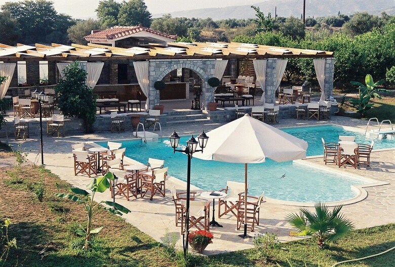Apartamentos Nicolas Village Club