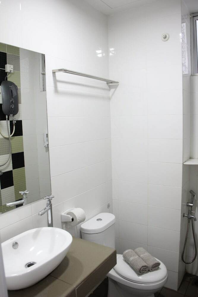 3bdr&2bth Condo Middle Of Penang