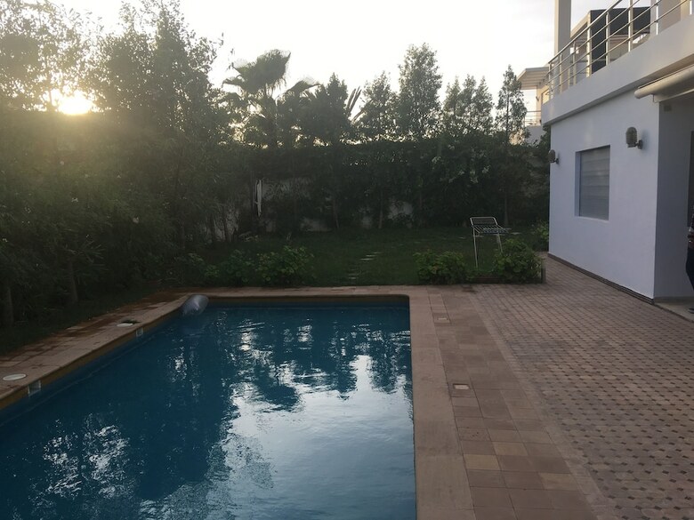 Luxurious 5 Bedrooms Villa Ref Hi51053