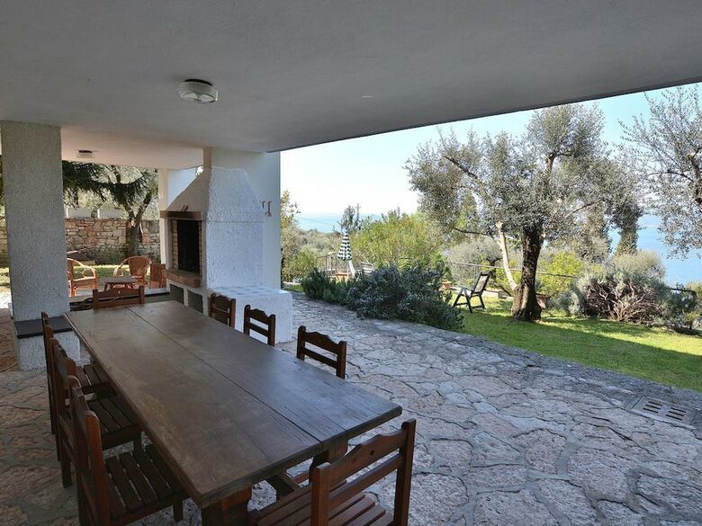 Villa Retr� Alle Rossone With Lake View