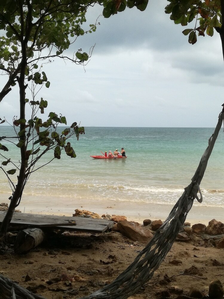 Hotel Bonhomie Beach Cottages
