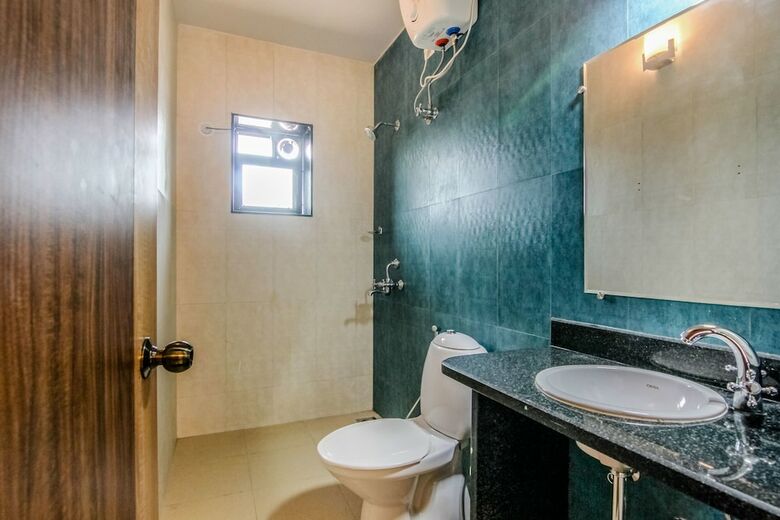 Hotel Candolim Grande