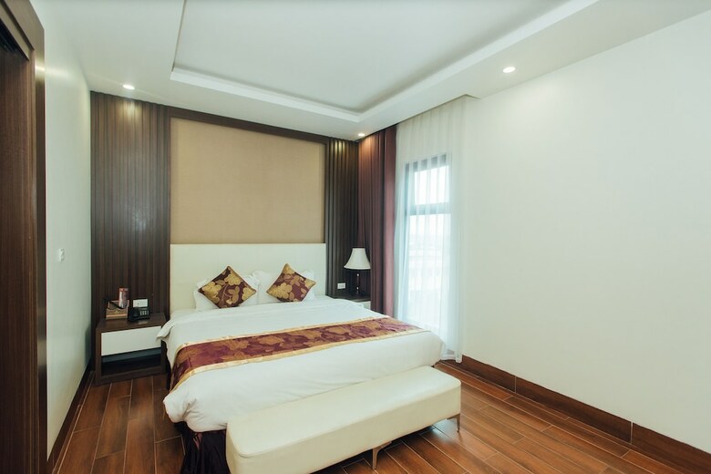 Hung Long Hotel