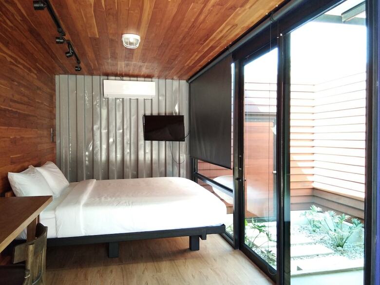 Hotel Kong Resort