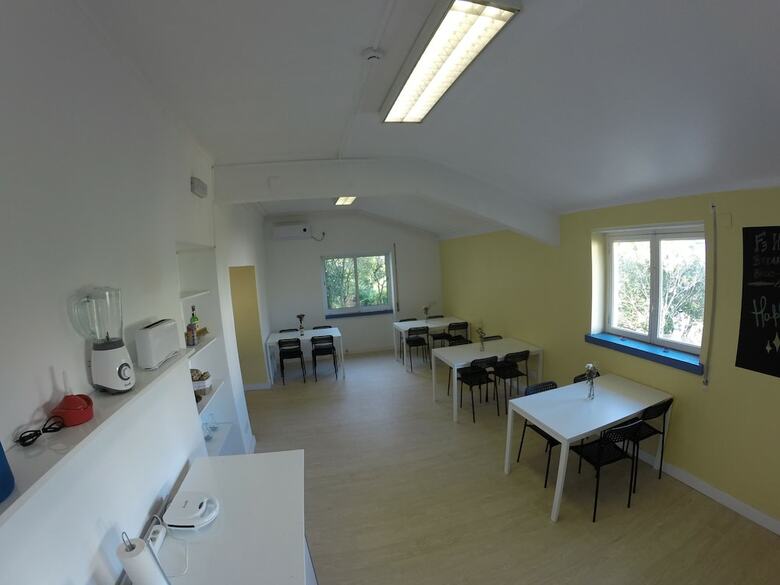 Hostal F3 Guest House