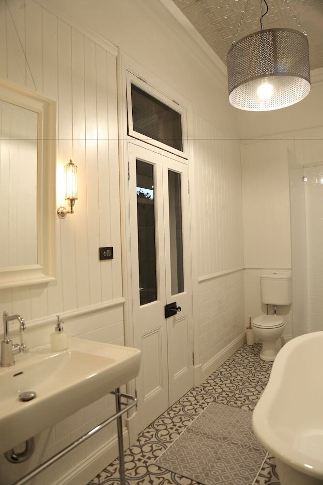 Hollidge House Apartments