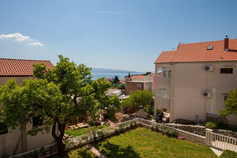 Rose Garden Apartments
