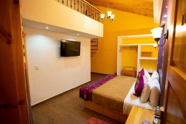 Los Altos Hotel