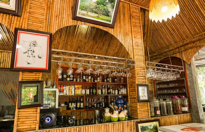 Hostal Quoc Khanh Bamboo Homestay
