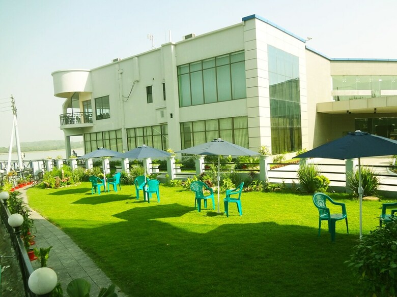 Hotel Brisa Marina Cbc Resort