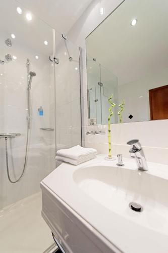Maifeld Sport- Und Tagungshotel