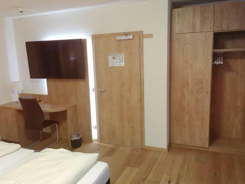 Hostal Hotel Gasthof Zum L�wen