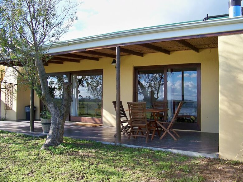 Aparthotel Wild Clover Cottages