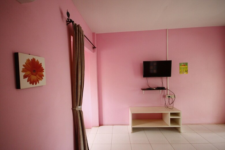 Hotel Insook Ko Larn Guesthouse